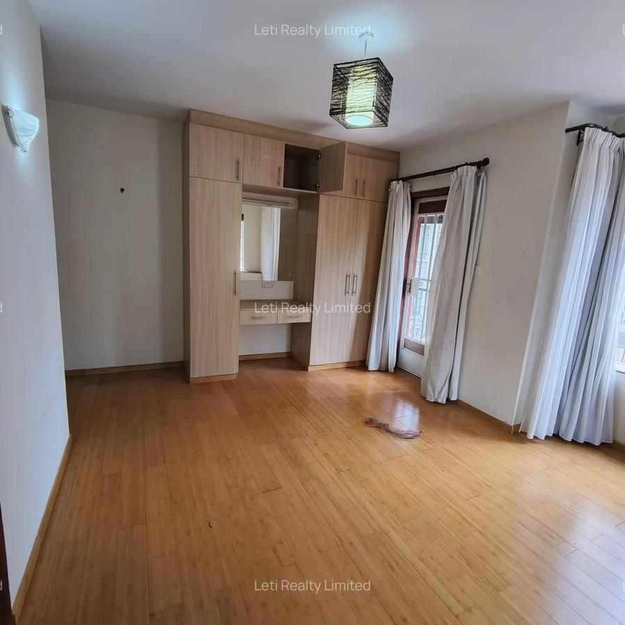 5 Bed Townhouse with En Suite in Kileleshwa - 6