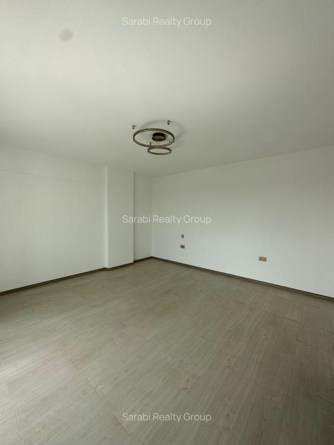 4 Bed Apartment with En Suite in Lavington - 6