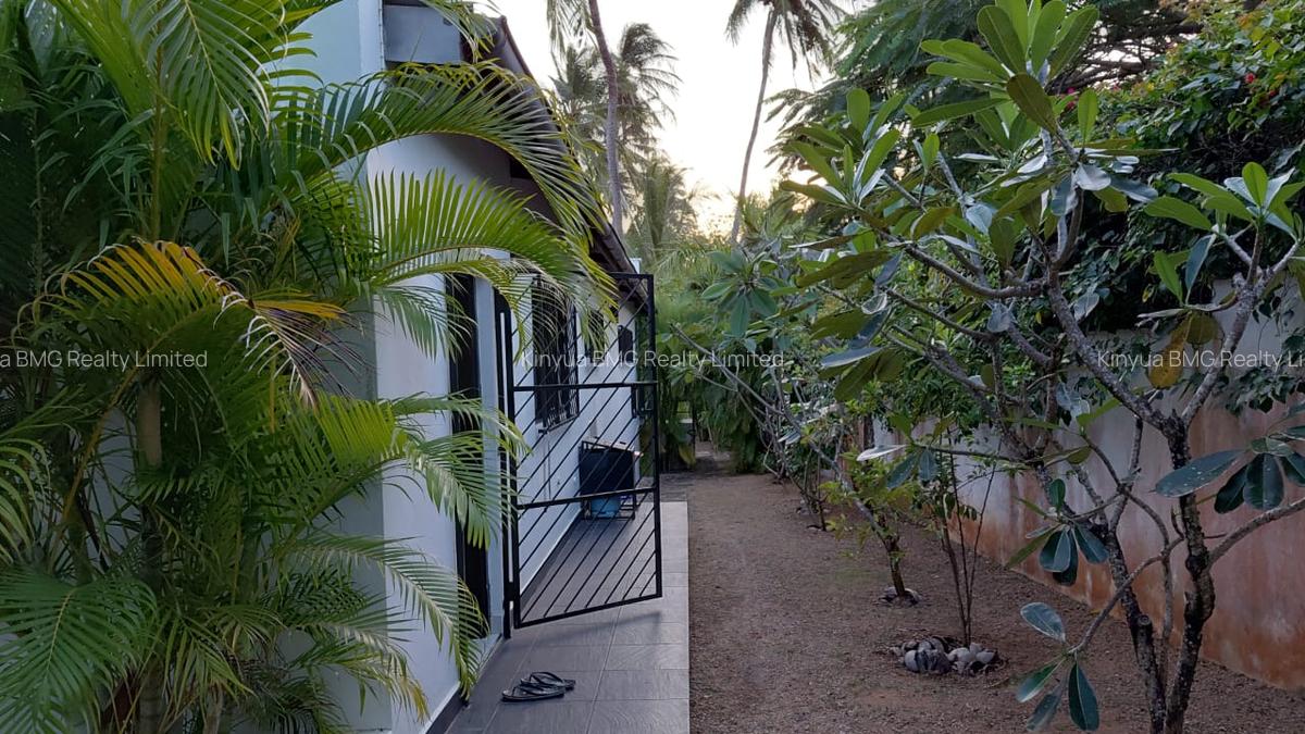 4 Bed Townhouse with En Suite in Watamu - 15