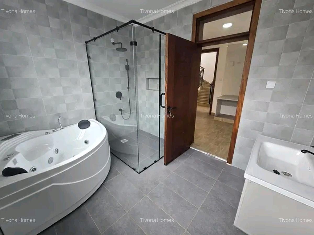 4 Bed House in Ruiru - 5