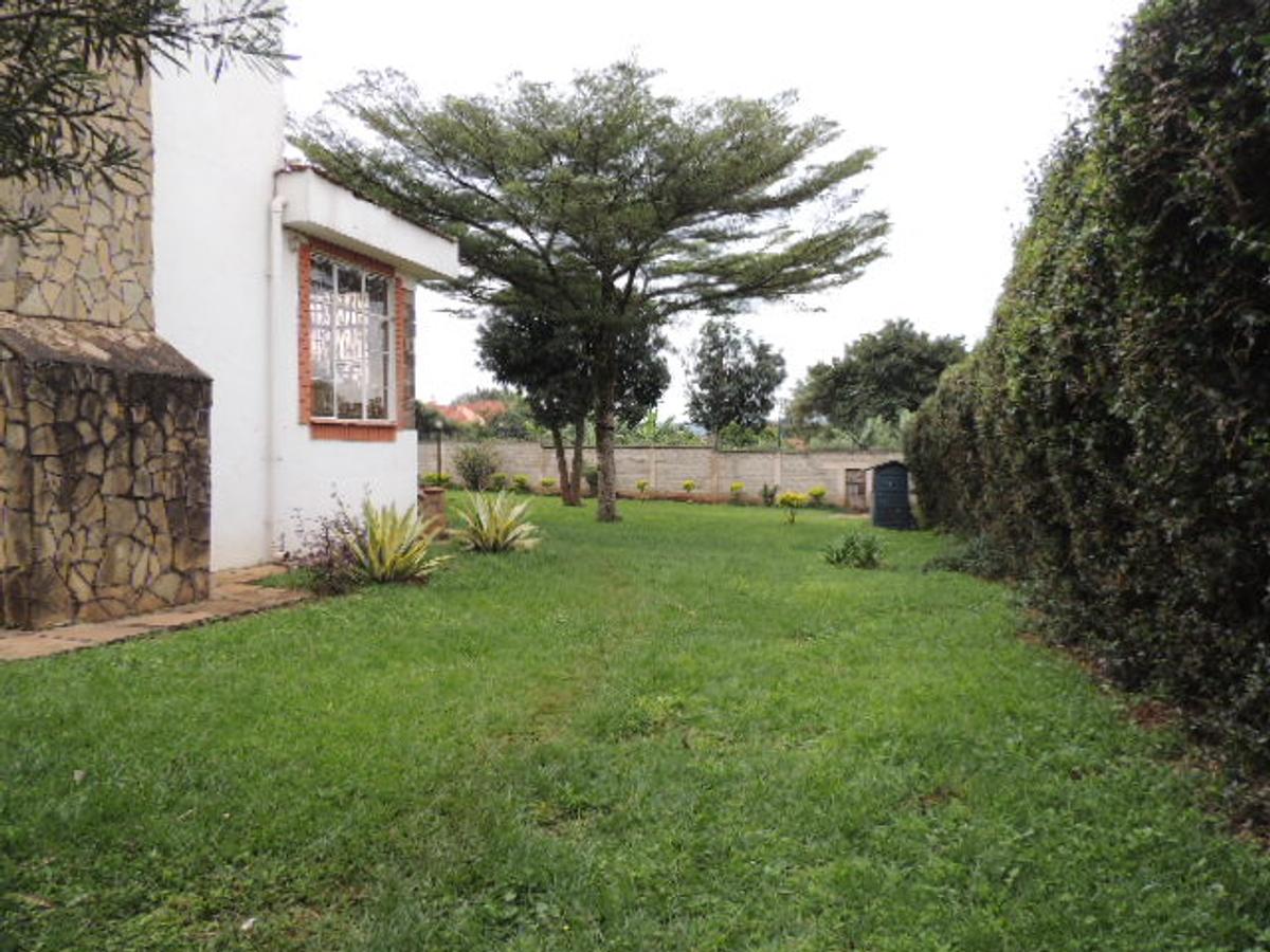 5 Bed Townhouse with En Suite at Runda Mimosa Road - 10