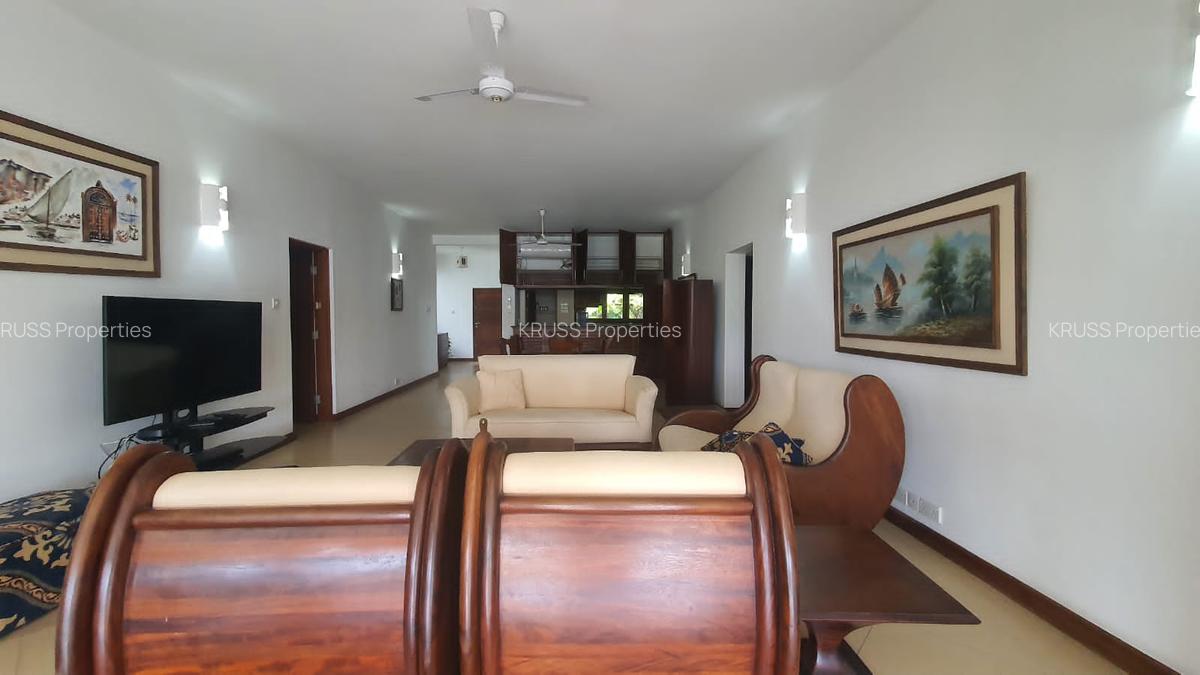 Serviced 3 Bed Apartment with En Suite at Ar156 - 5