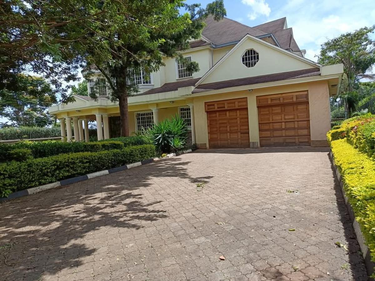 5 Bed House with En Suite in Runda - 9