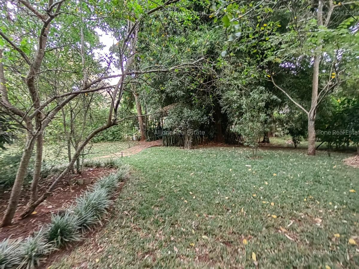 Furnished 2 Bed Apartment with Parking in Karen Hardy - 17