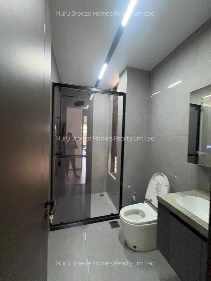 5 Bed Townhouse with En Suite in Lavington - 6