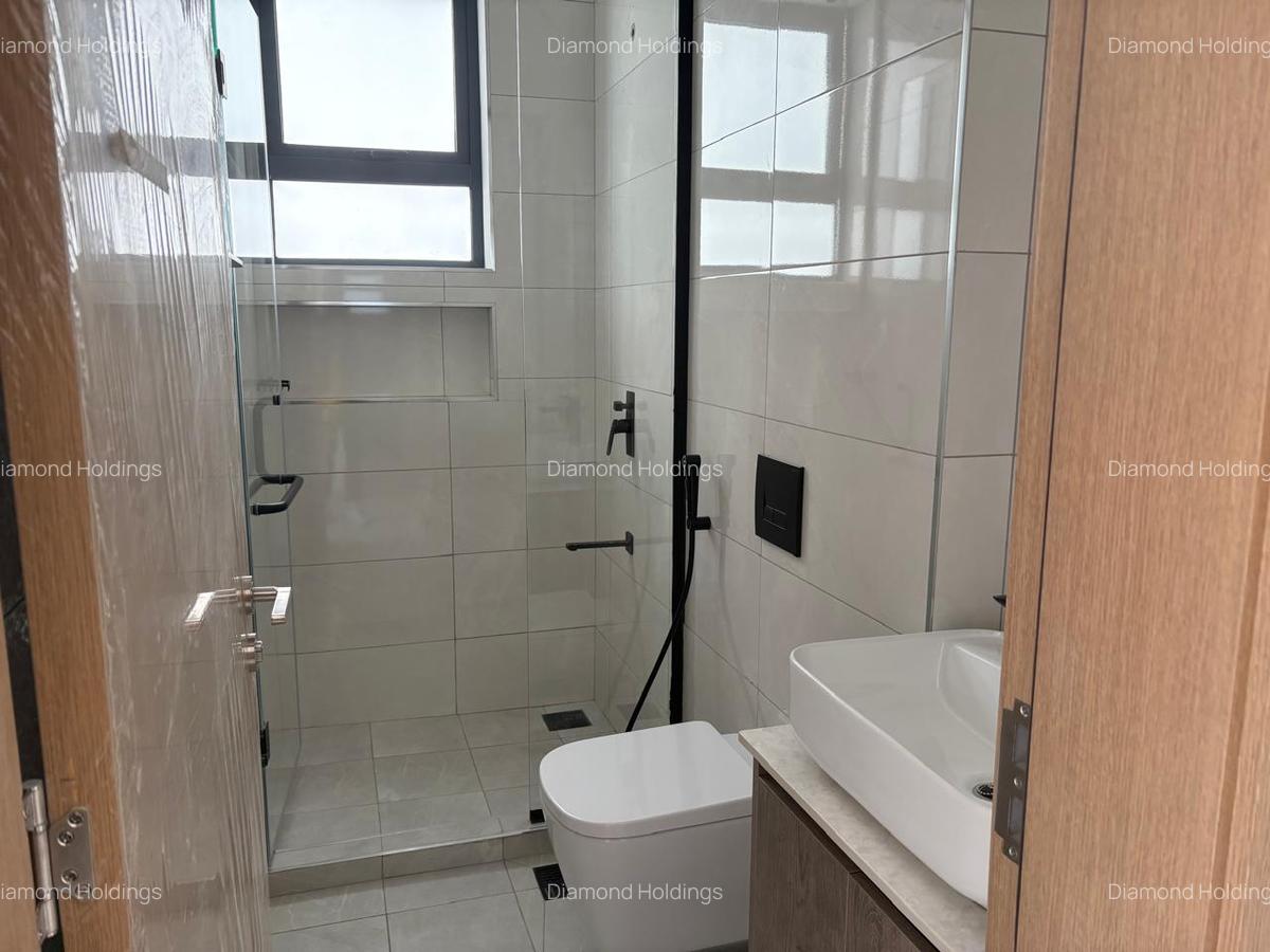 2 Bed Apartment with En Suite at Brookside - 7