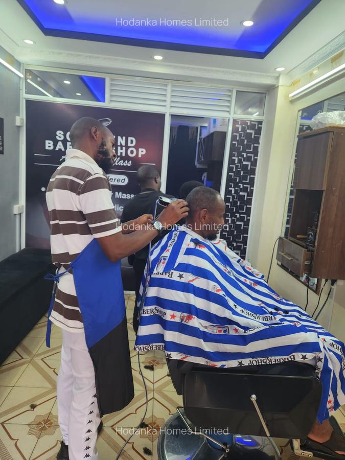 Furnished Shop with Parking in South C - 2