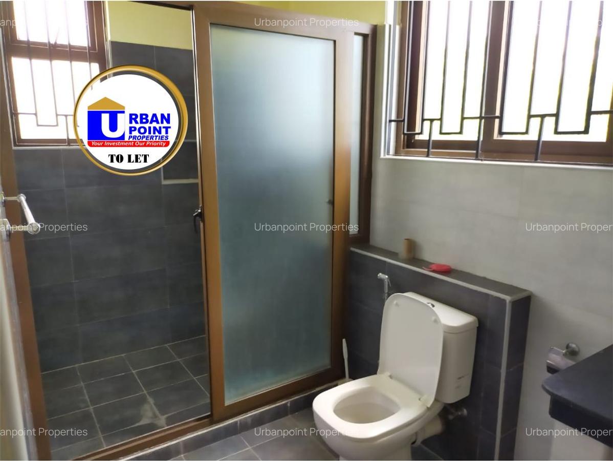 3 Bed House with En Suite in Nyali Area - 11