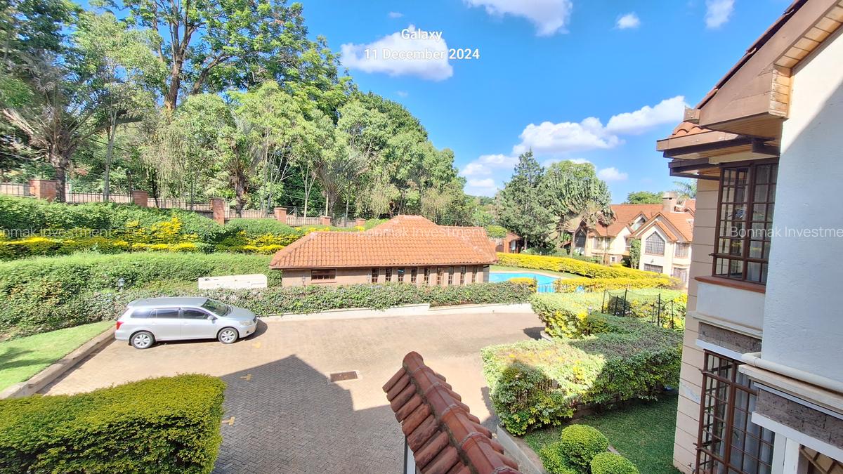 4 Bed Townhouse with En Suite at Lavington Green - 5