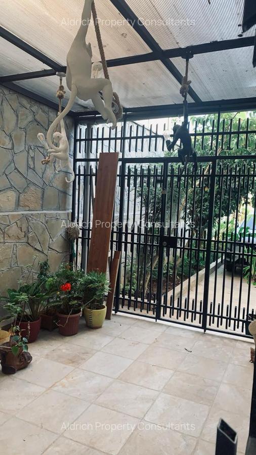 4 Bed Townhouse with En Suite in Parklands - 8