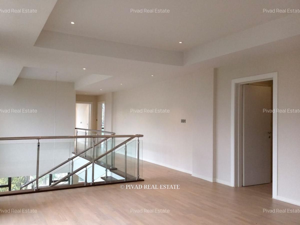 4 Bed Townhouse with Swimming Pool in General Mathenge - 6