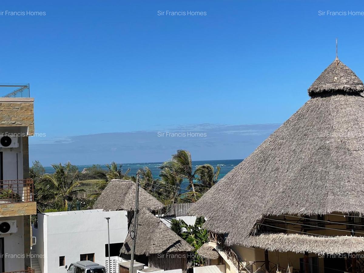 Serviced 6 Bed Apartment with En Suite at Watamu Beach - 1