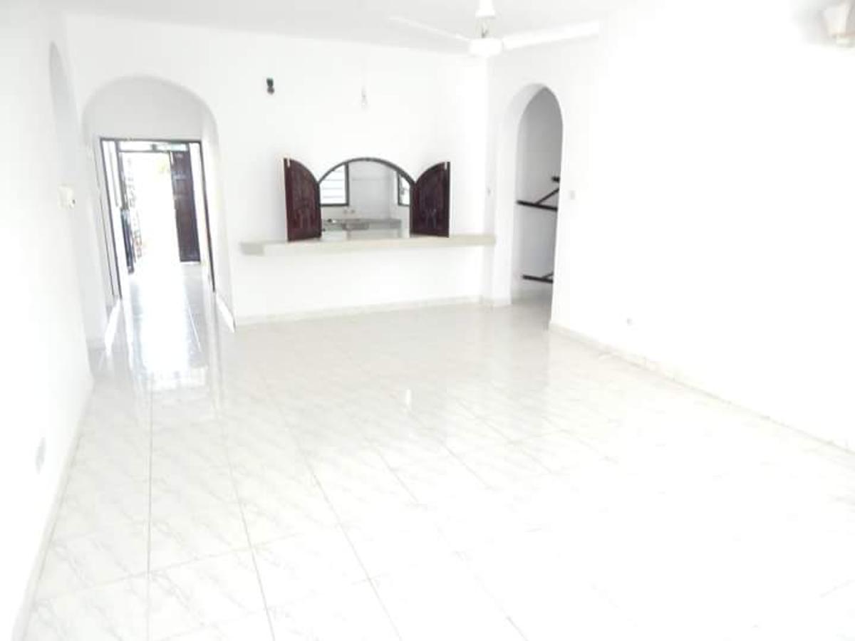 2 Bed Apartment with En Suite at Nyali - 4