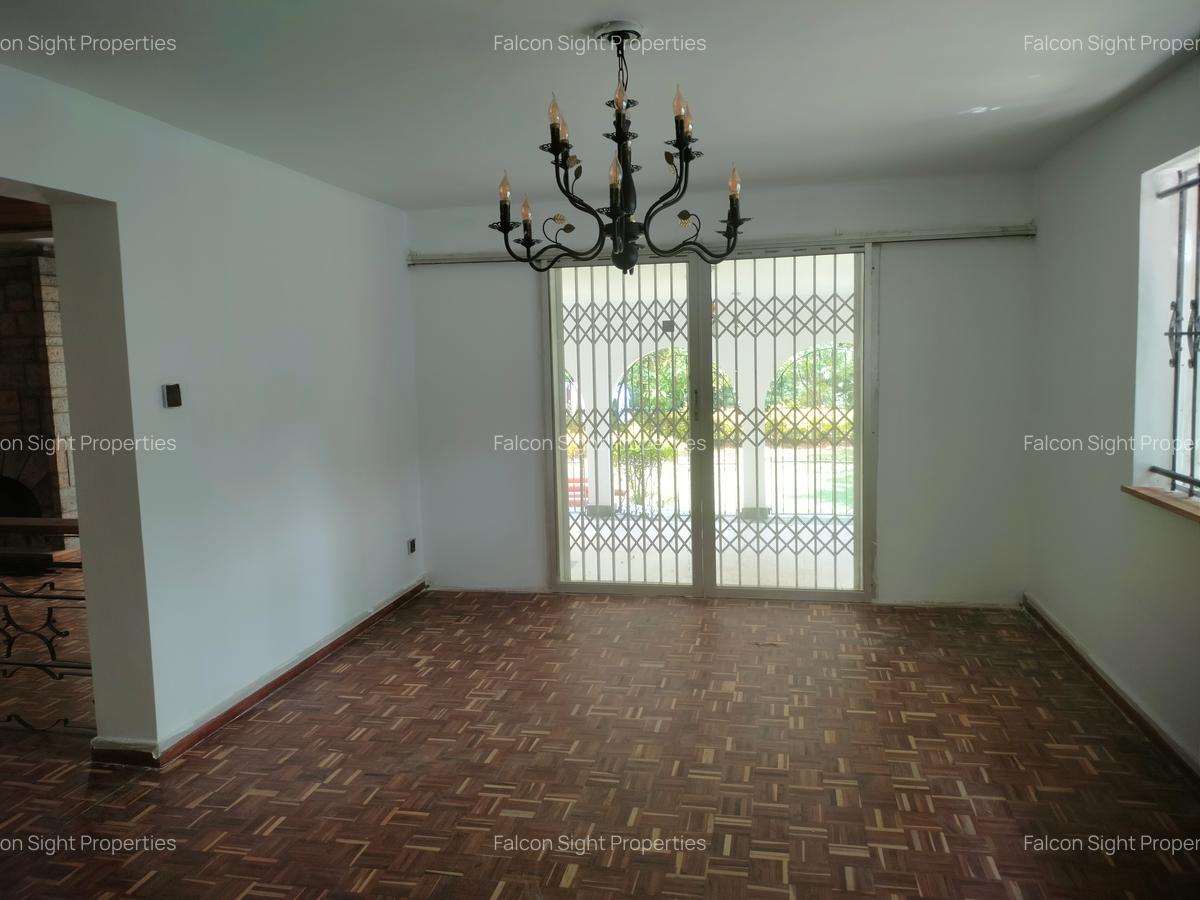 4 Bed Townhouse with Garden at Old Muthaiga - 8