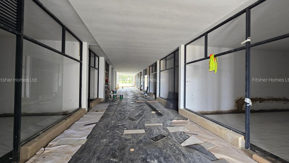 Shop with Service Charge Included in Ruaka - 13