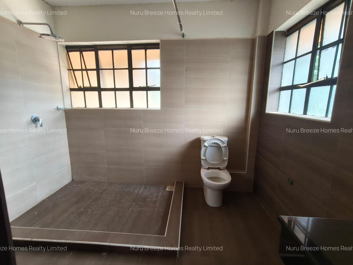 5 Bed Townhouse with En Suite in Karen - 8