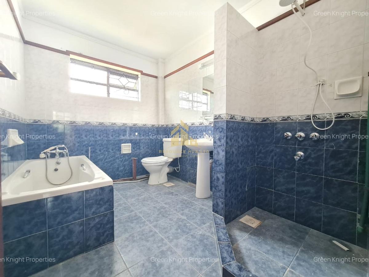 4 Bed Townhouse with En Suite in Westlands Area - 4