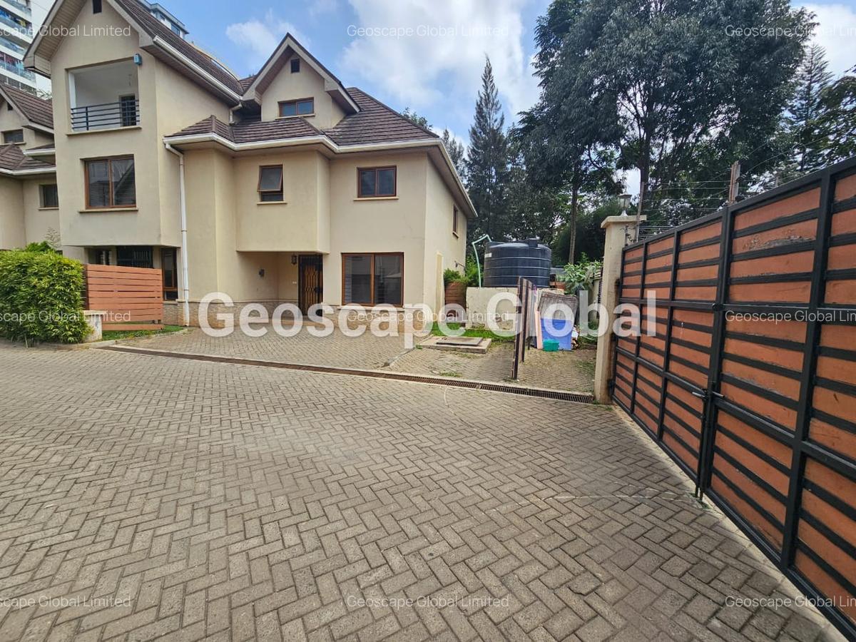 5 Bed Townhouse with En Suite in Lavington - 6