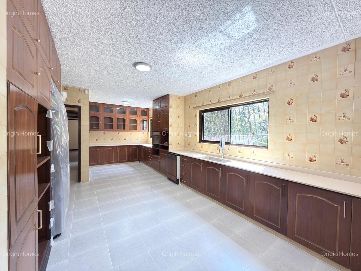 4 Bed House with En Suite at Old Muthaiga - 11