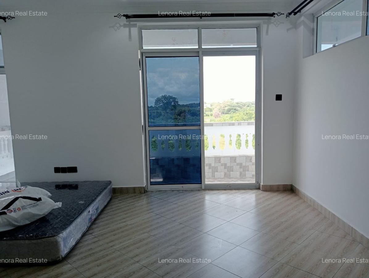 6 Bed Villa with En Suite in Diani - 14