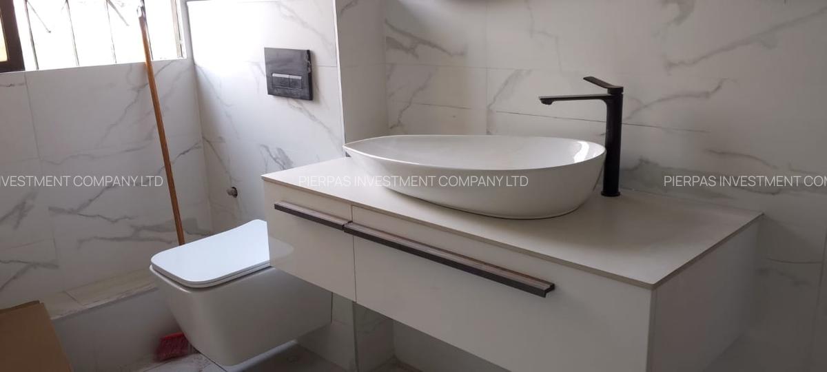 Serviced 4 Bed Apartment with En Suite in Kileleshwa - 2