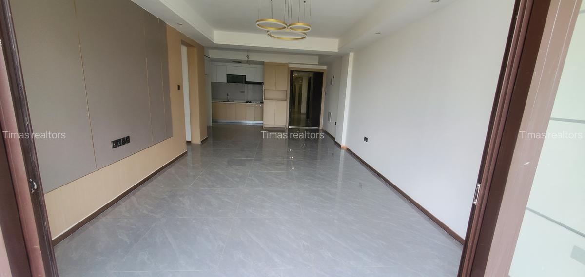 3 Bed Apartment with En Suite at Riverside - 2