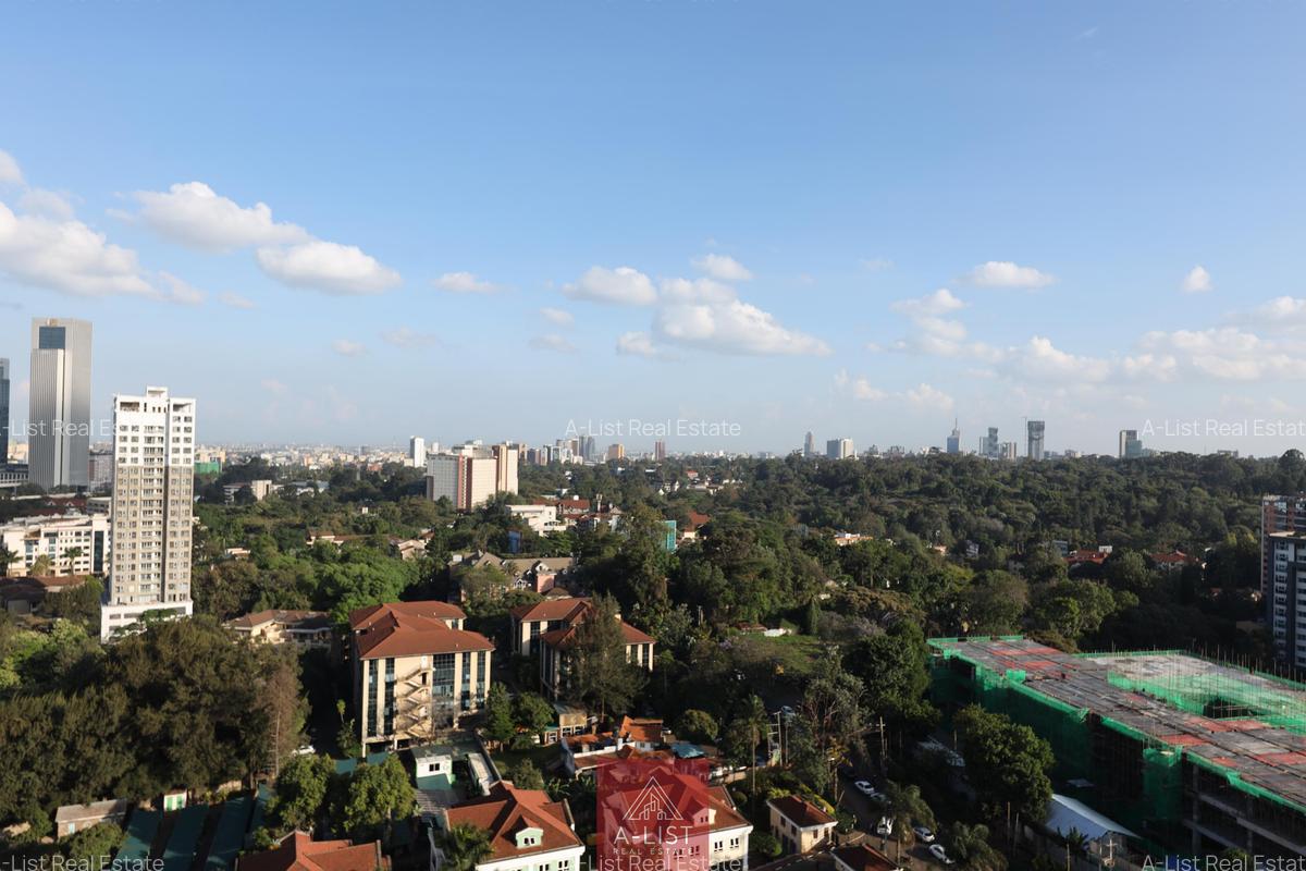 4 Bed Apartment with En Suite at Riverside - 8