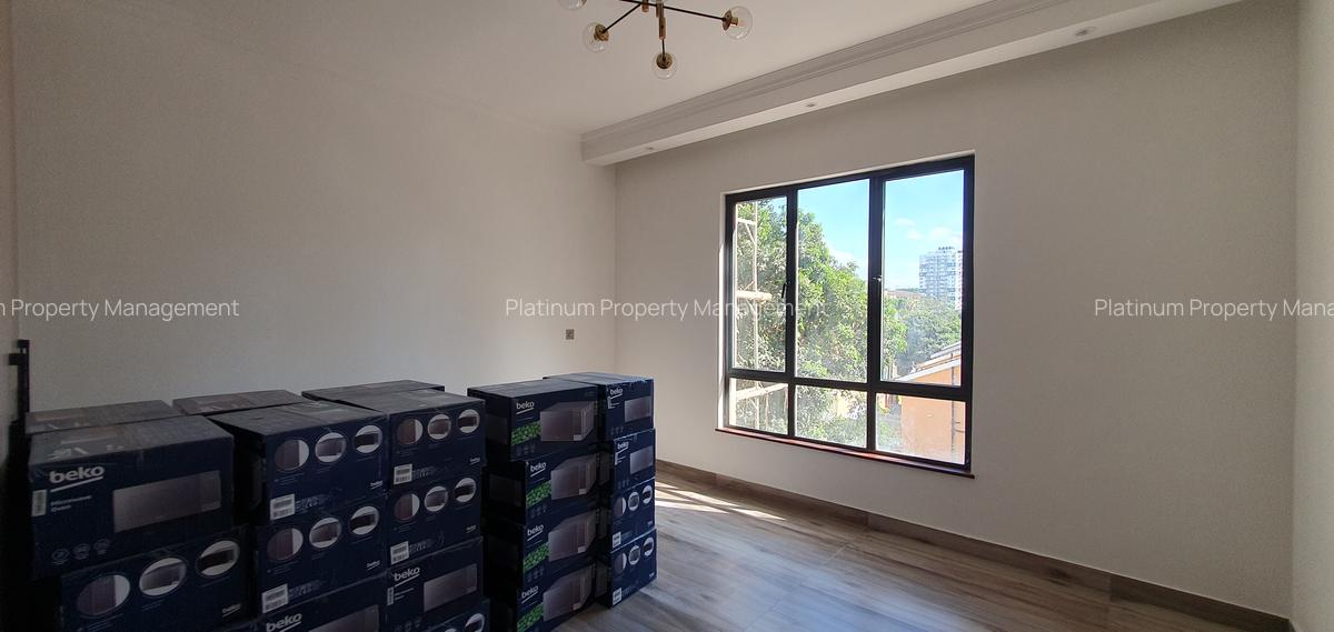 2 Bed Apartment with En Suite at Brookside Gardens - 5