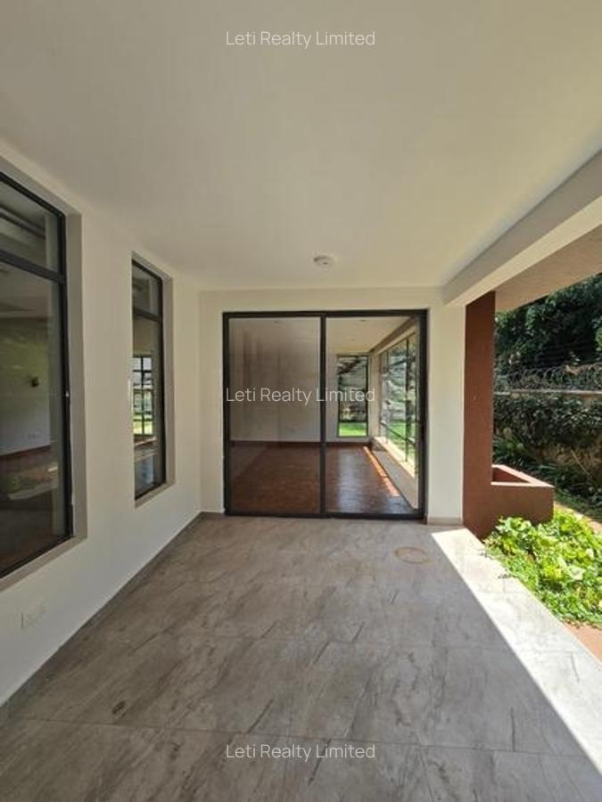 5 Bed Townhouse with En Suite in Lavington - 3