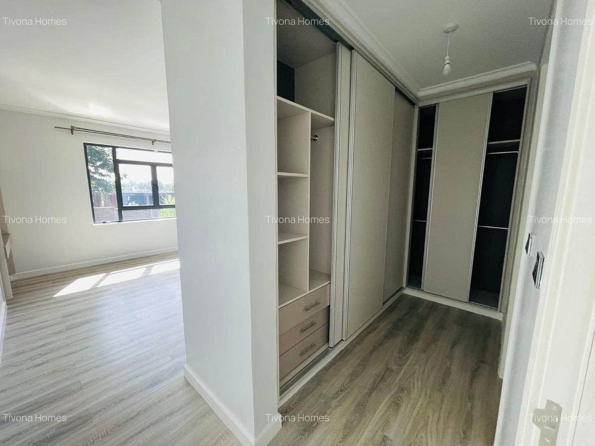 4 Bed Townhouse with En Suite in Runda - 13