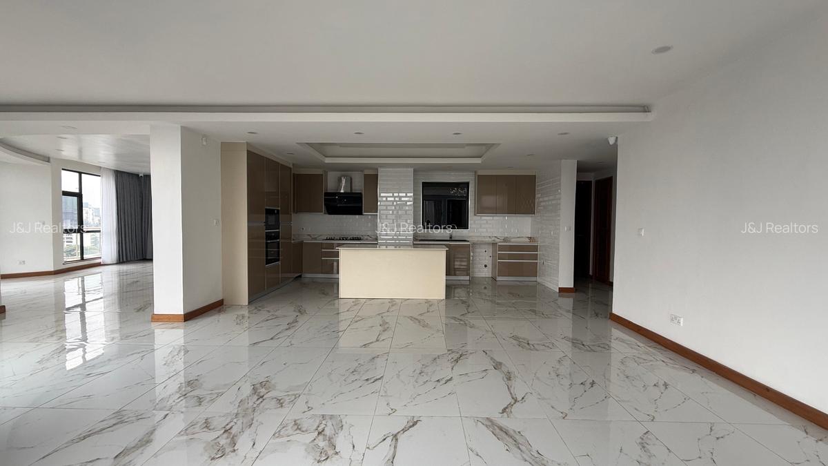 4 Bed Apartment with En Suite in Westlands Area - 8