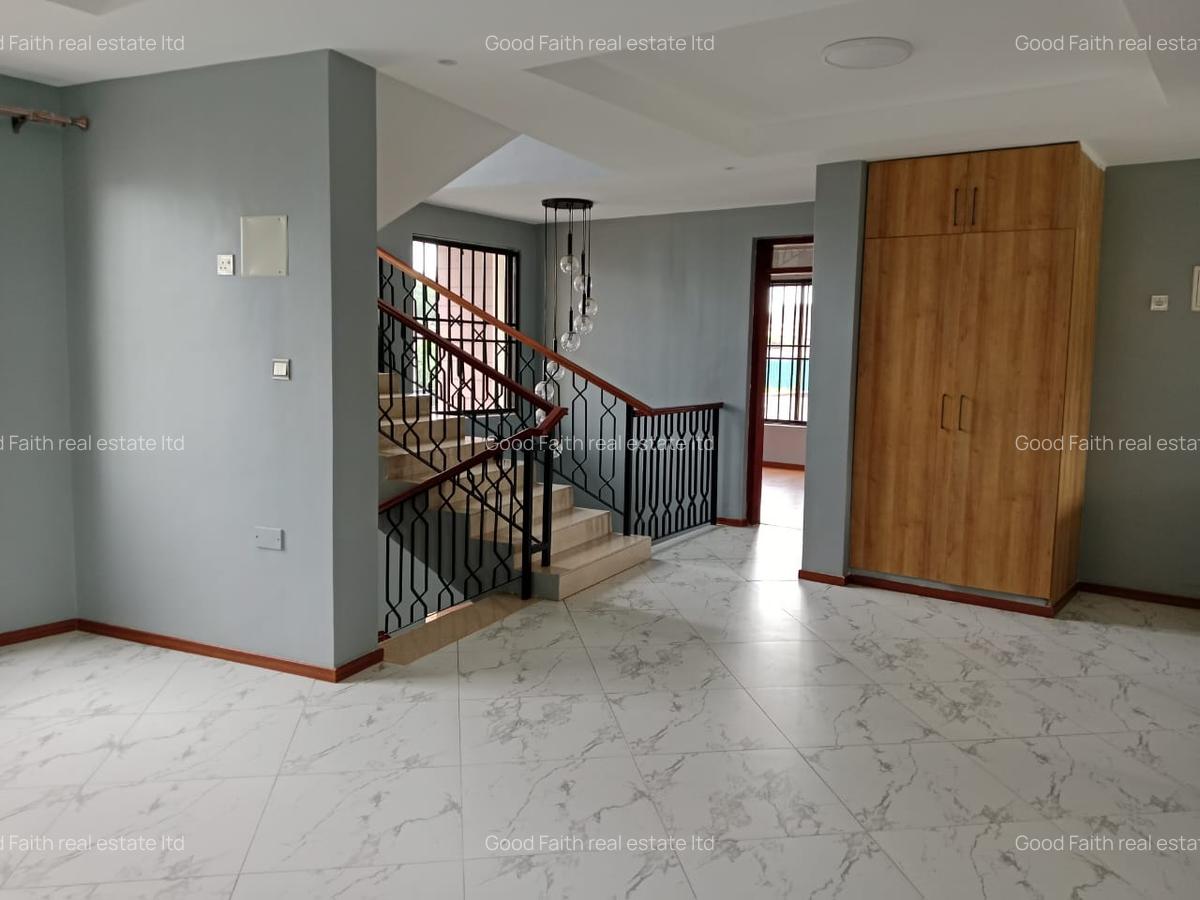 4 Bed Townhouse with En Suite in Kiambu Road - 14
