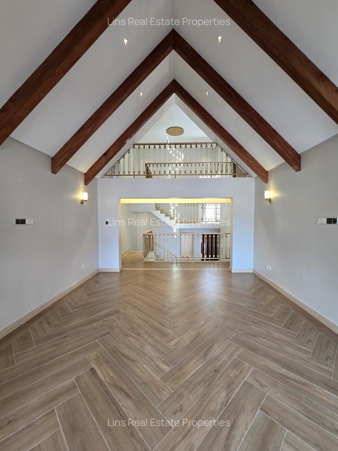 6 Bed Townhouse with En Suite in Lavington - 13