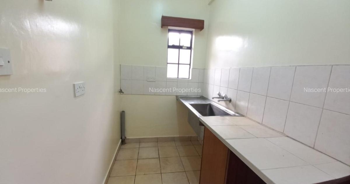 4 Bed Townhouse with En Suite in Spring Valley - 15