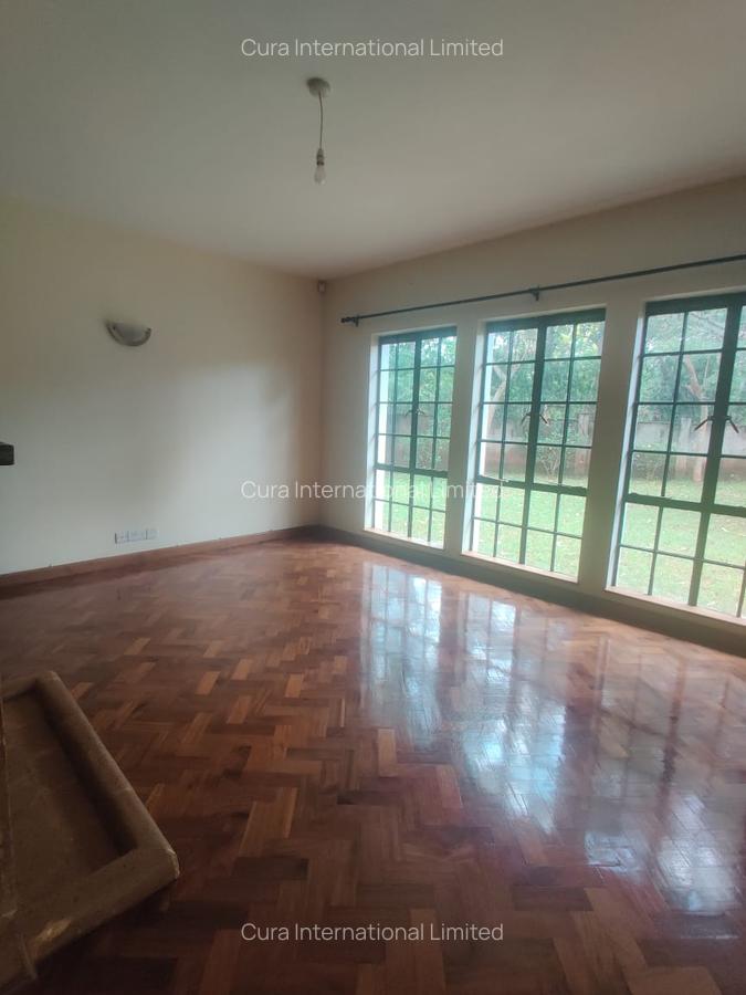 5 Bed Townhouse with En Suite in Runda - 3