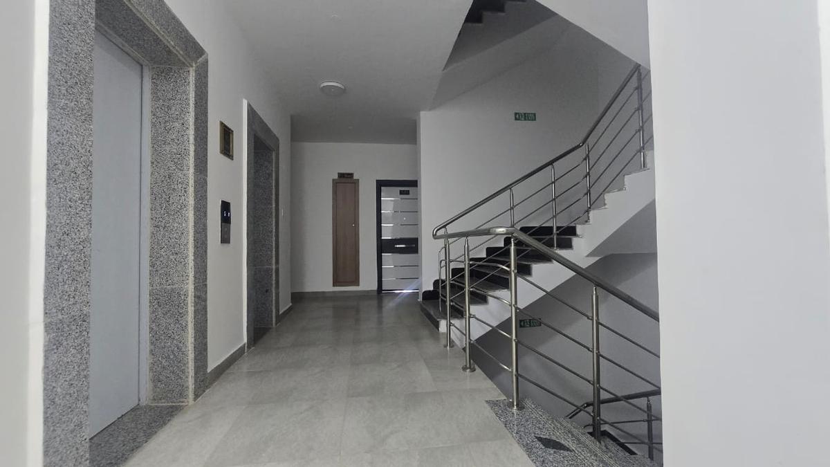 2 Bed Apartment with En Suite in Lavington - 4