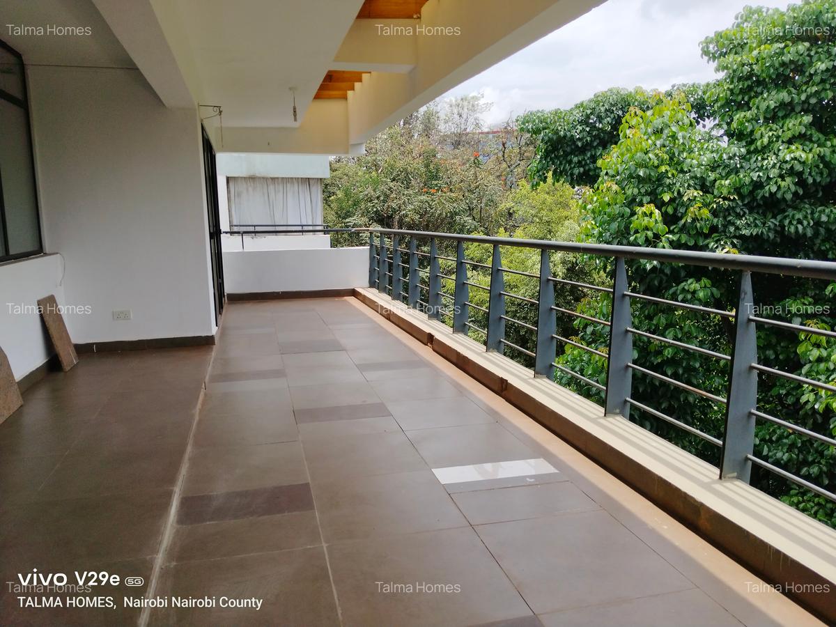 3 Bed Apartment with En Suite at Mpaka Road - 2
