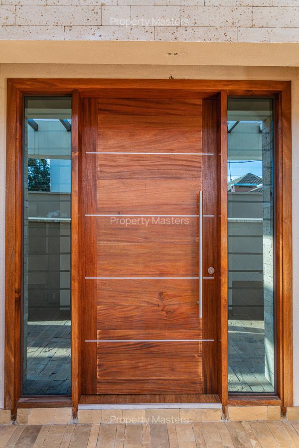 4 Bed Townhouse with En Suite at Kabasiran Avenue - 13