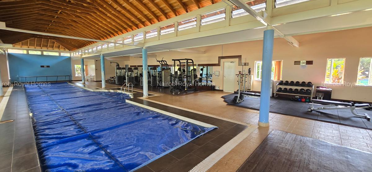 4 Bed House with En Suite at Magnolia Lakeside - 10