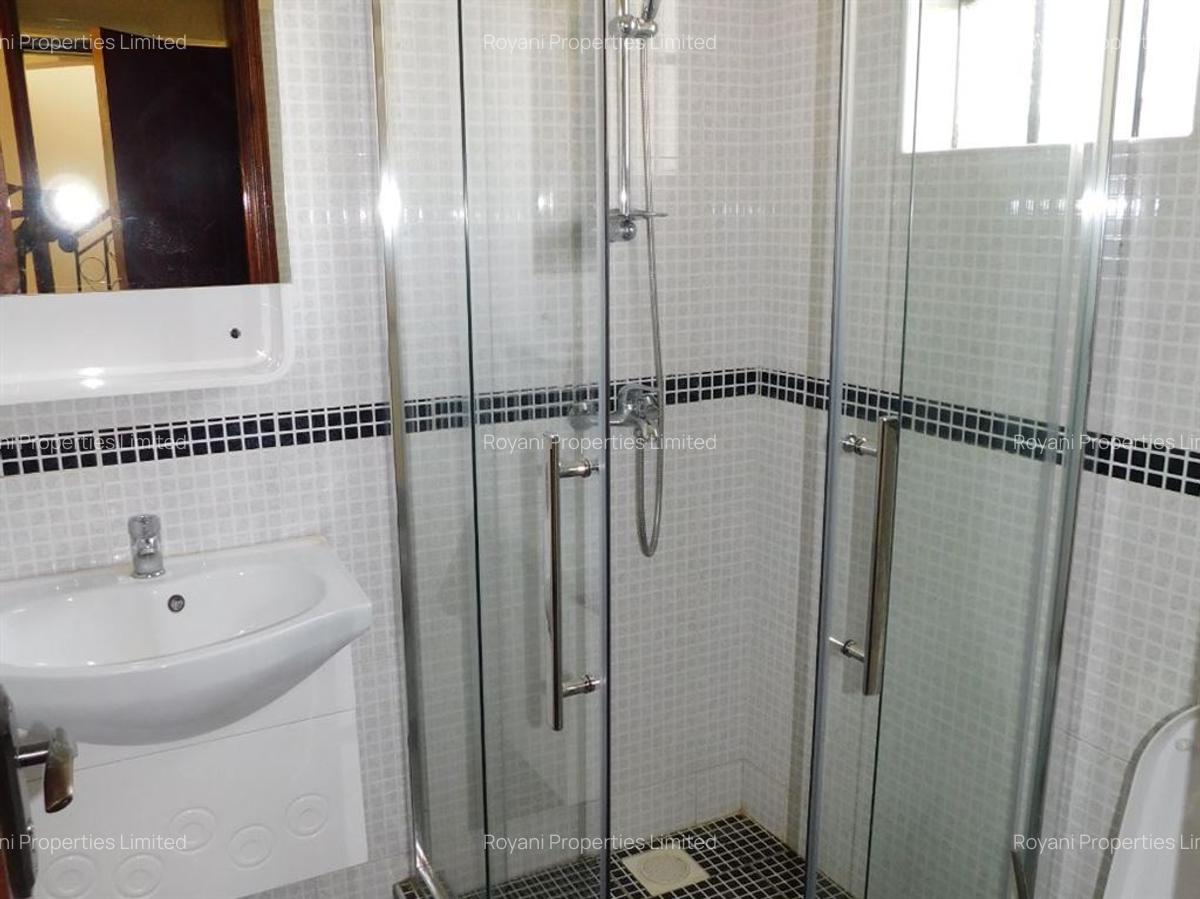 4 Bed House with En Suite at Fourways Junction Estate - 5