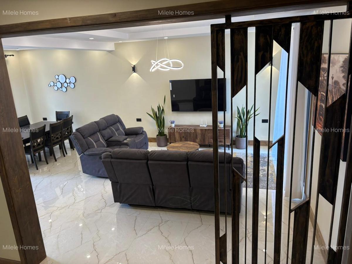 4 Bed Townhouse with En Suite in Banana - 3