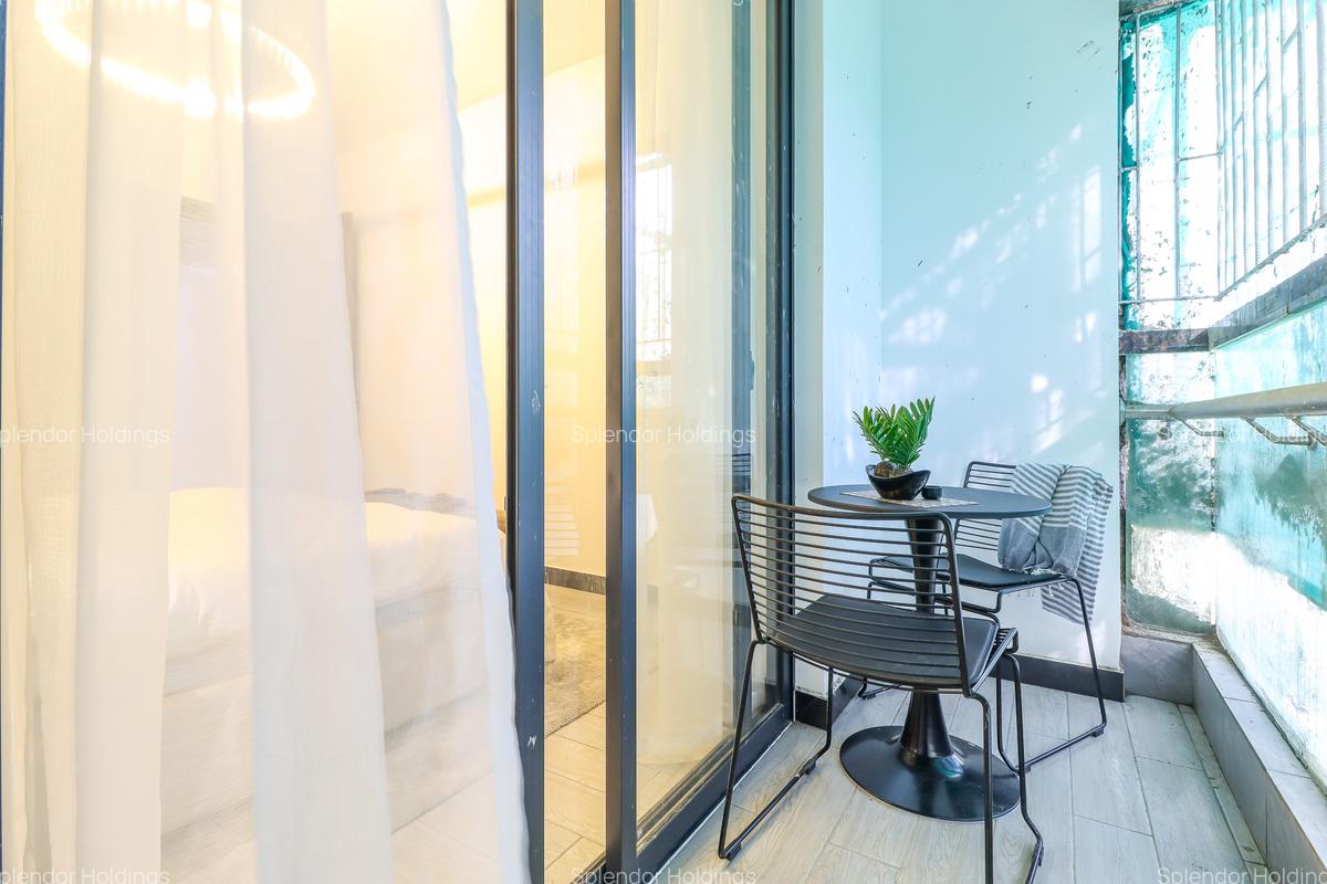 2 Bed Apartment with En Suite in Lavington - 11