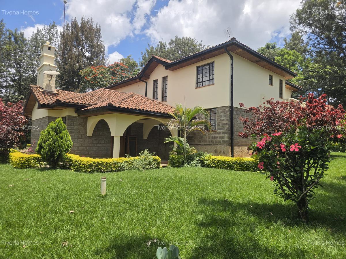 5 Bed House with En Suite in Runda - 1