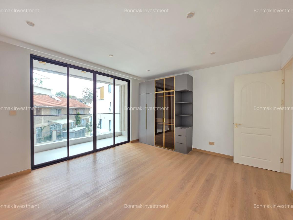 5 Bed Townhouse with En Suite at Issac Gathanju - 9