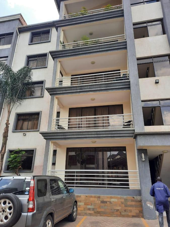 3 Bed Apartment with En Suite in Lavington - 2