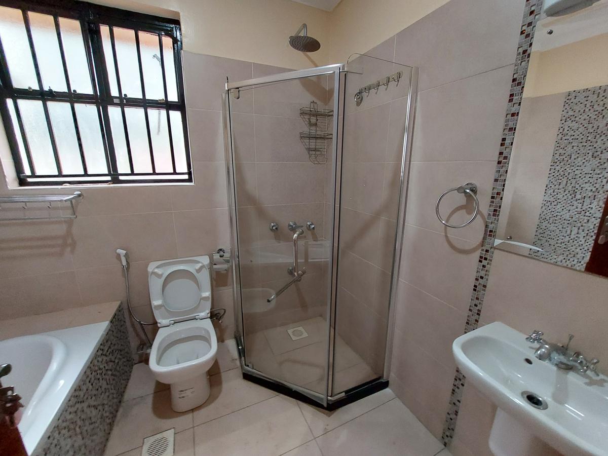 5 Bed Townhouse with En Suite at Muthangari Drive - 16