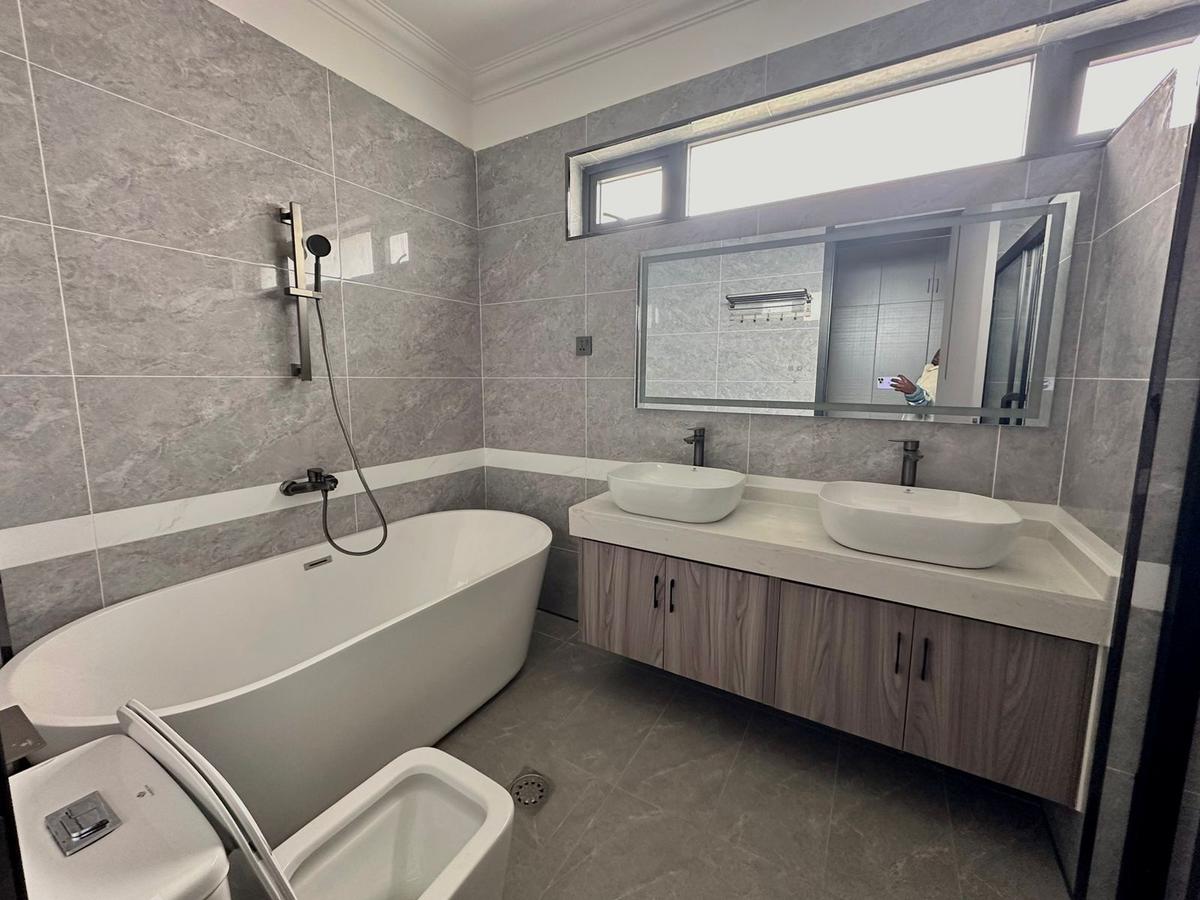 3 Bed Apartment with En Suite at Kileleshwa - 17