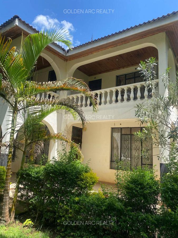 4 Bed Townhouse with En Suite in Karen Hardy - 6