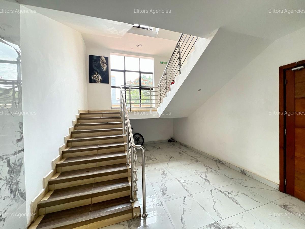 2 Bed Apartment with En Suite at Kingara Road - 20