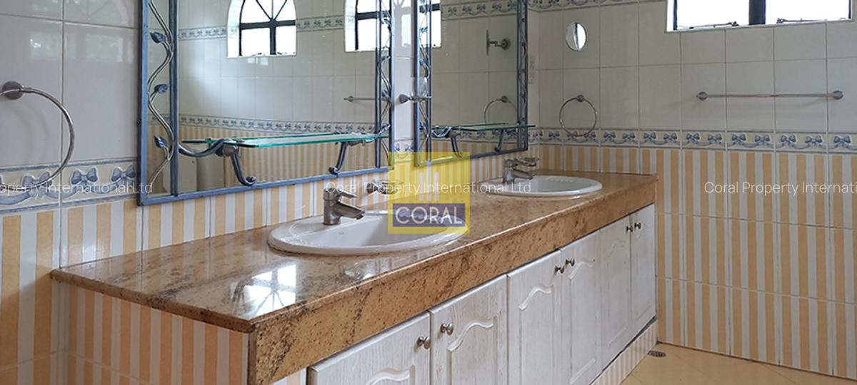 5 Bed House in Runda - 14